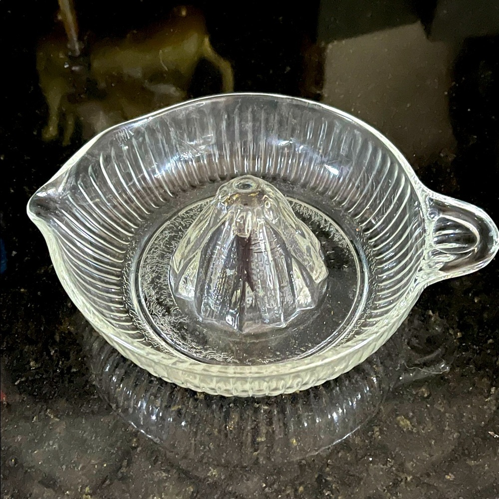 VTG Juice Reamer Clear Ribbed Glass Handle Spout